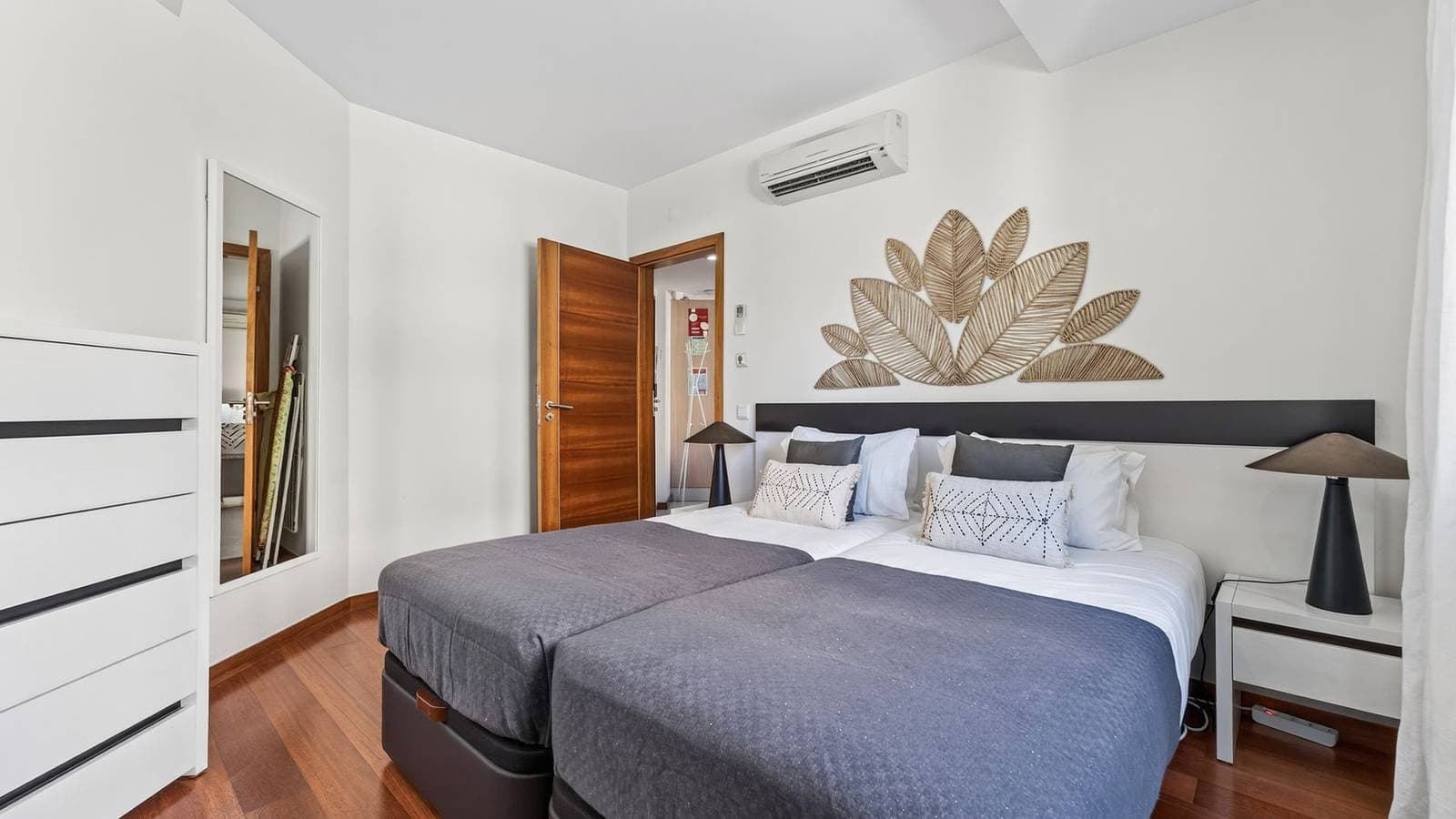 Foto 4 von 30: Ferienwohnung für 4 Personen mit Pool