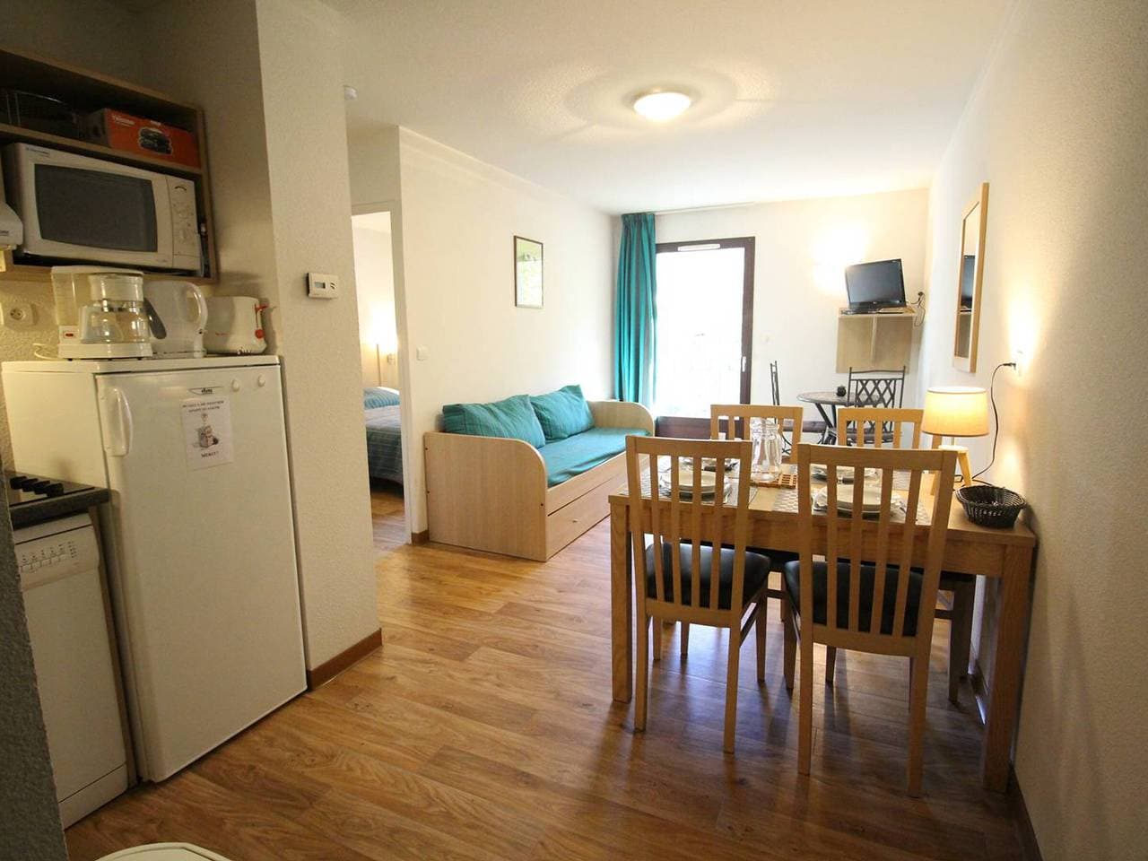 Foto 6 von 14: Charmantes 2-Zimmer mit Balkon, Parkplatz, nahe beim Park