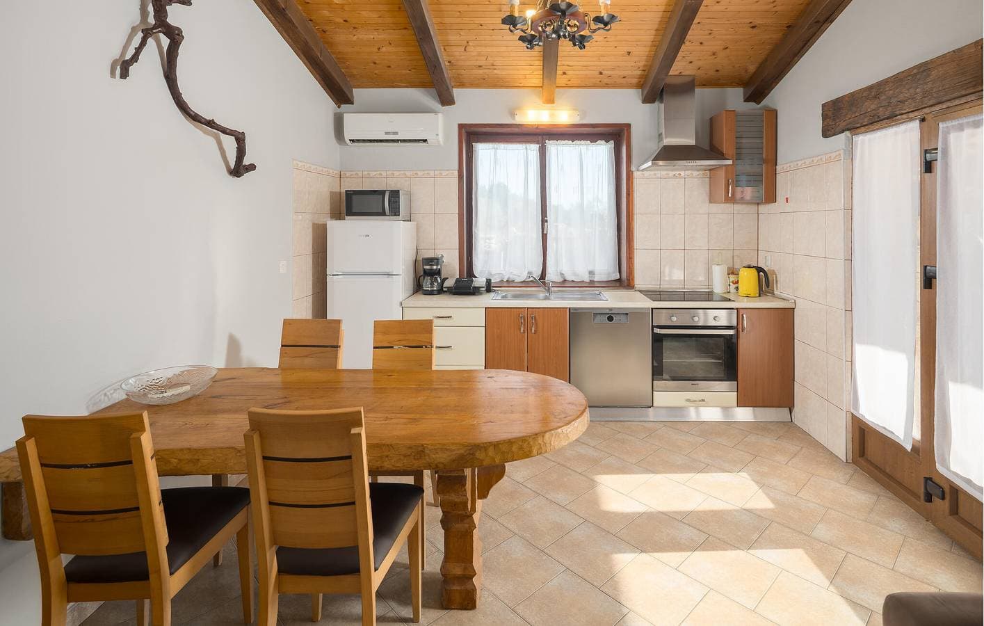Foto 7 von 46: Gemütliche 1-Zimmer-Wohnung mit Terrasse, WLAN und Parkplatz