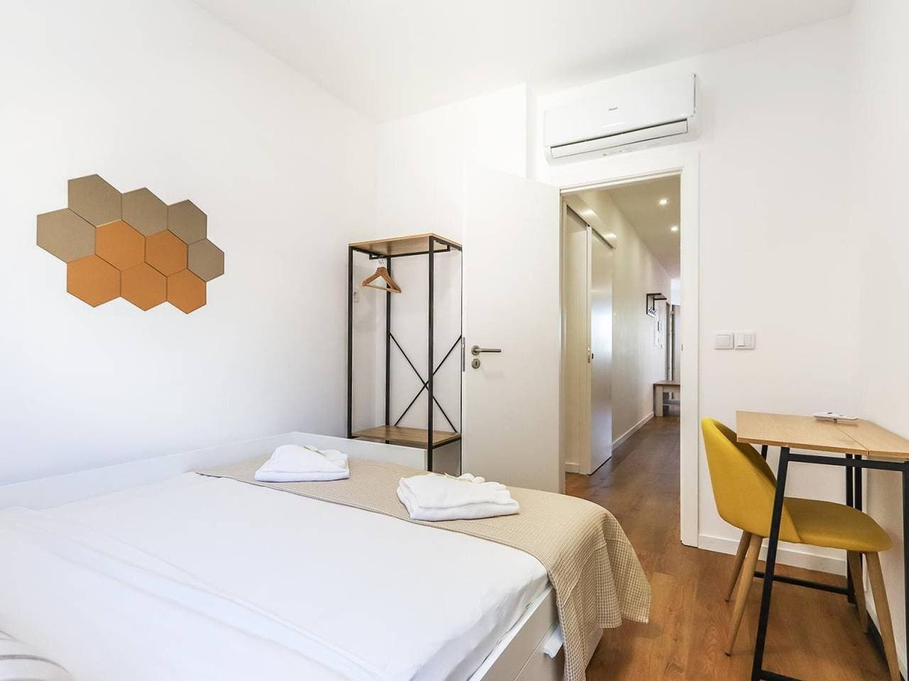 Foto 13 von 25: Moderne 2-Zimmer-Wohnung in Lissabon, Stadtteil Campo de Ourique