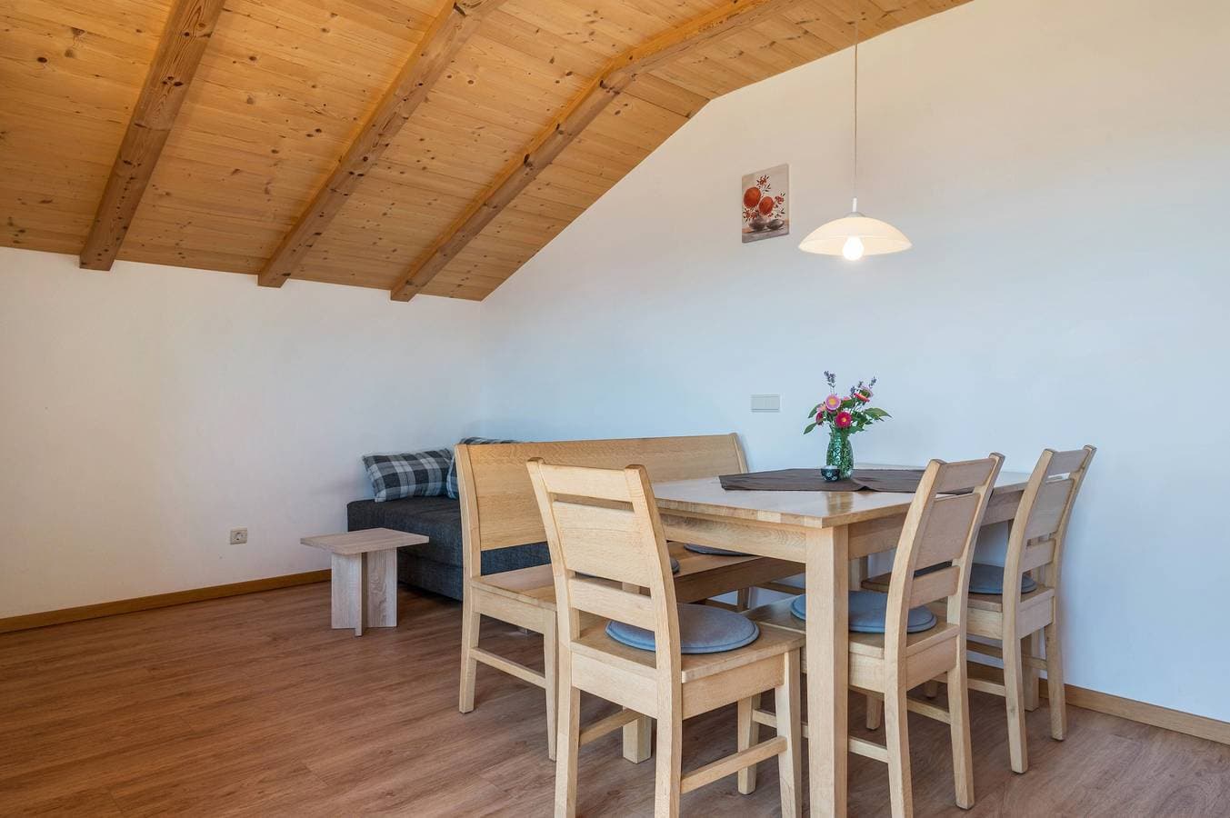 Foto 3 von 30: Ferienwohnung 'Mongaduierhof Apt Schlern' mit Bergblick, Gemeinschaftsgarten und WLAN