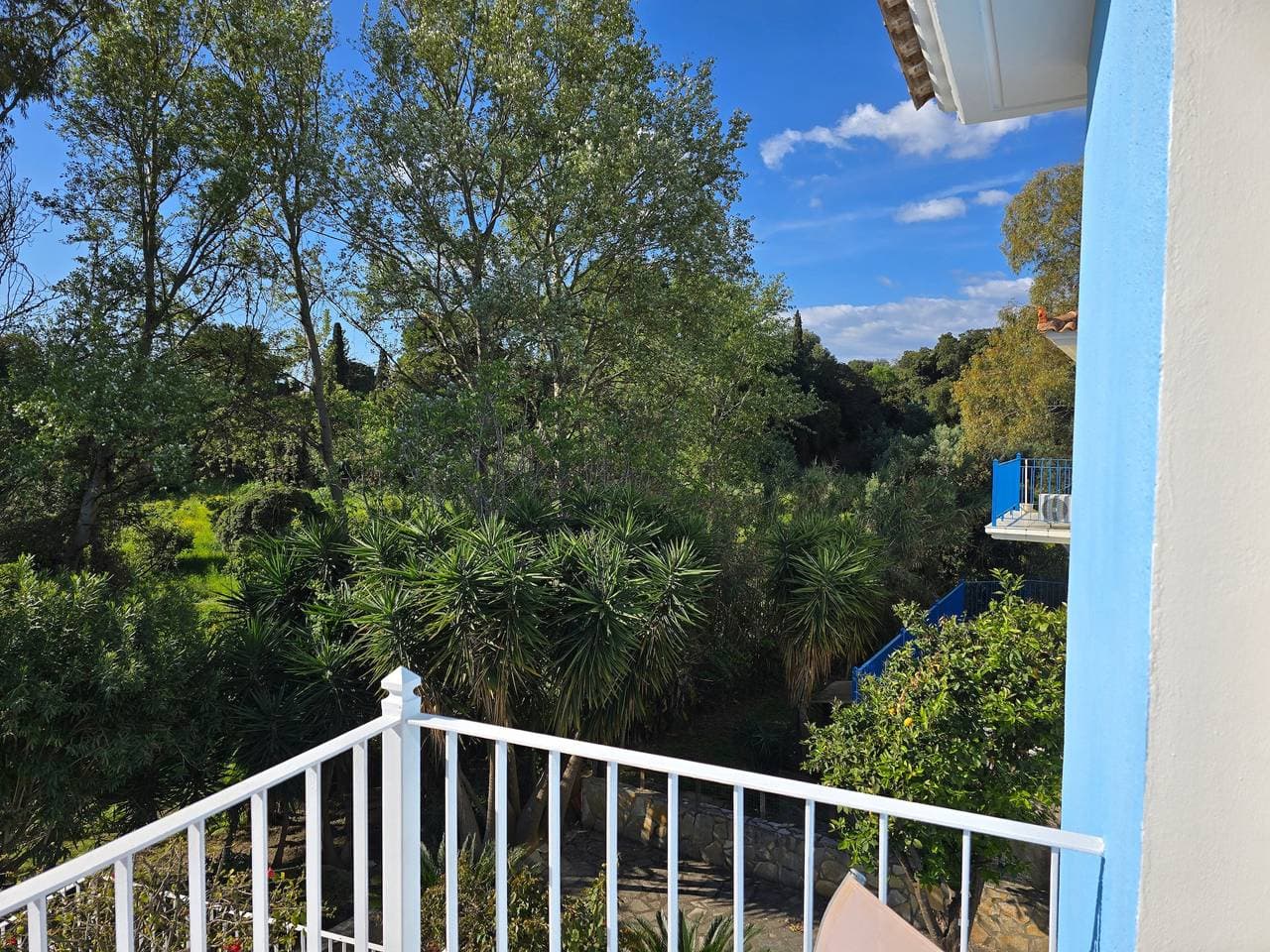 Foto 11 von 34: Villa für 7 Personen mit Balkon