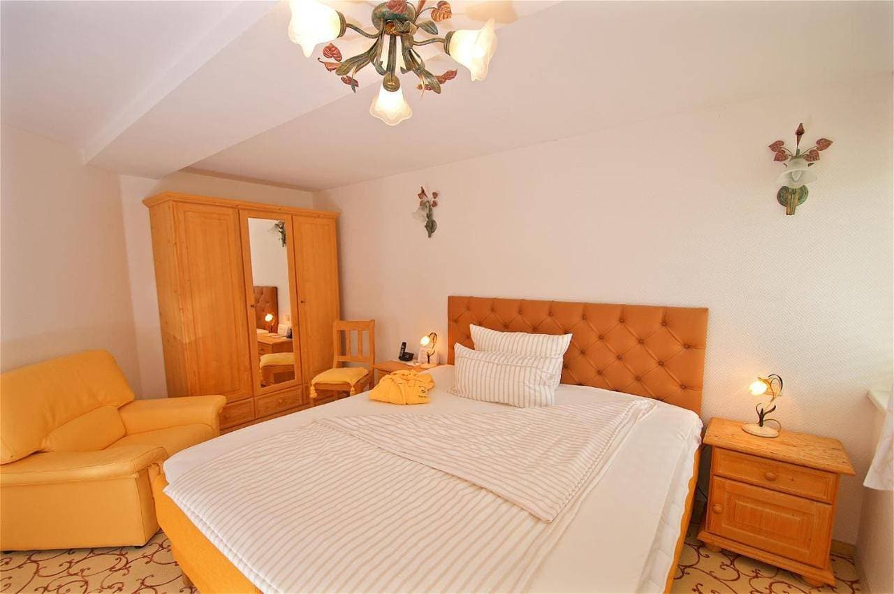 Foto 8 von 10: Double Room  House 1
