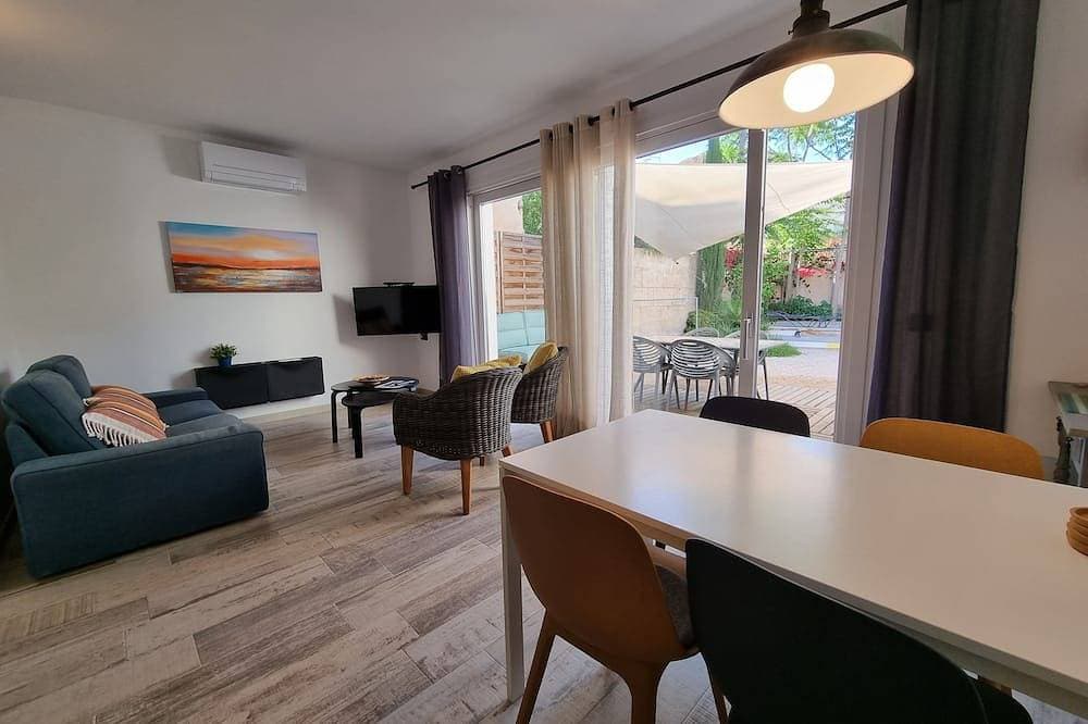 Foto 8 von 28: Playa de Palma, 80qm Wohnen mit 60qm Privater Garten  auf  2 min. vom Strand.