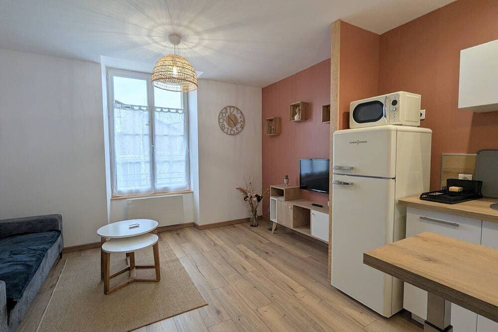 Foto 10 von 18: Ruhiges Studio im Zentrum von Châteauroux mit Parkplatz