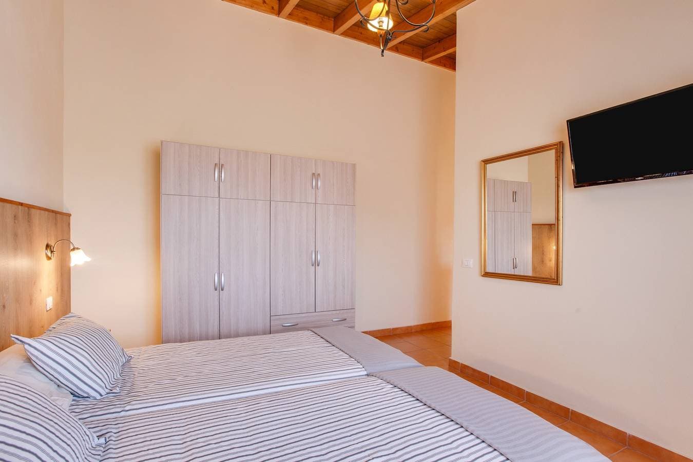 Foto 12 von 27: Ferienwohnung "Casa Quemahierro 1" mit Meerblick, Pool & Garten