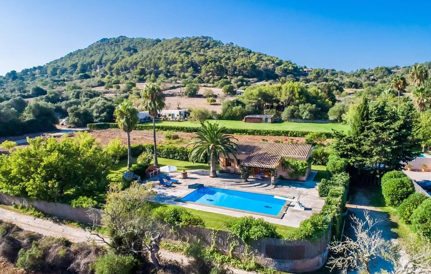 Es Carritxó Wohnung mit Pool und Grill 1