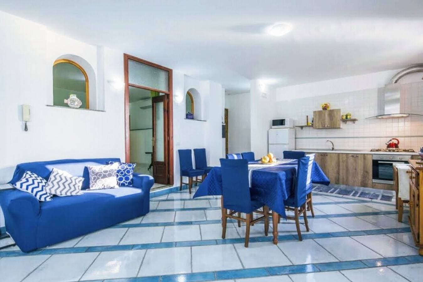 Foto 13 von 36: Villa für 8 Personen mit Garten