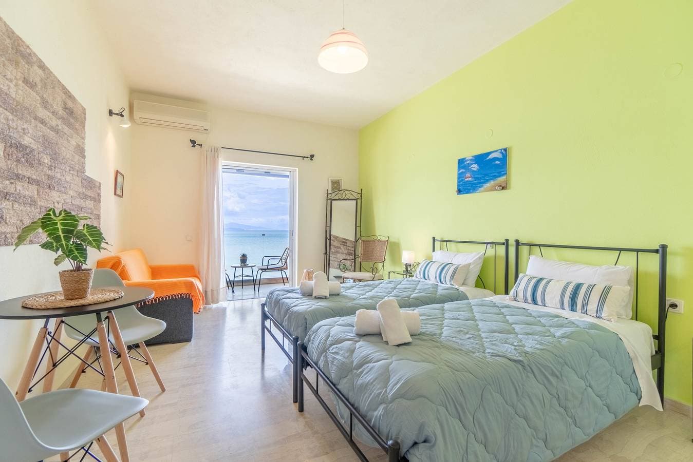 Foto 4 von 23: Einzimmerapartment 'Nikos Seaside 5' mit Meerblick, WLAN und Klimaanlage
