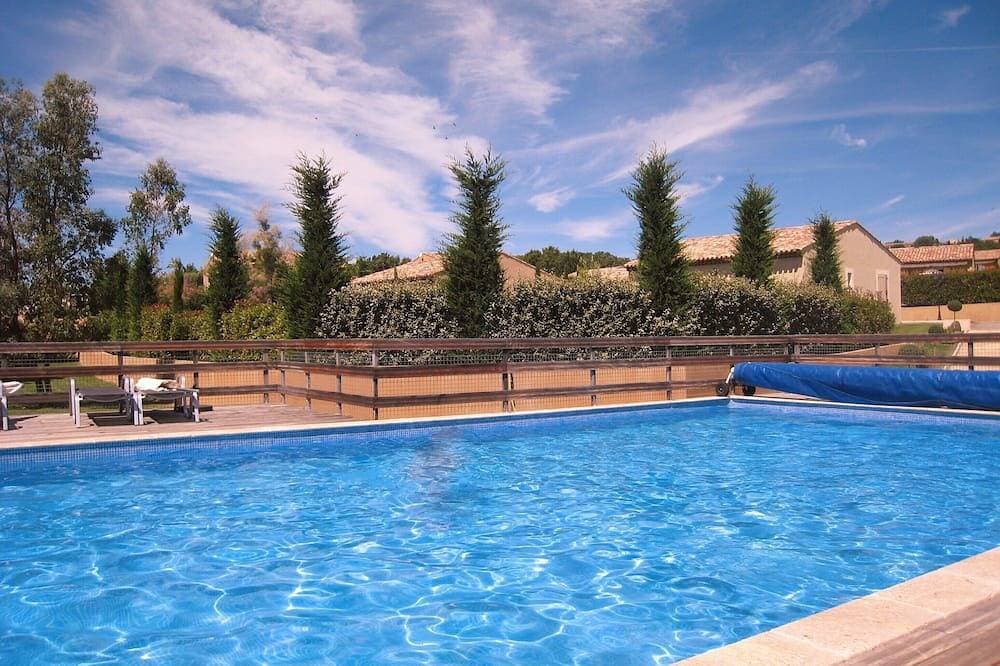 Comfortable Gite Swimming Pool Garden 1