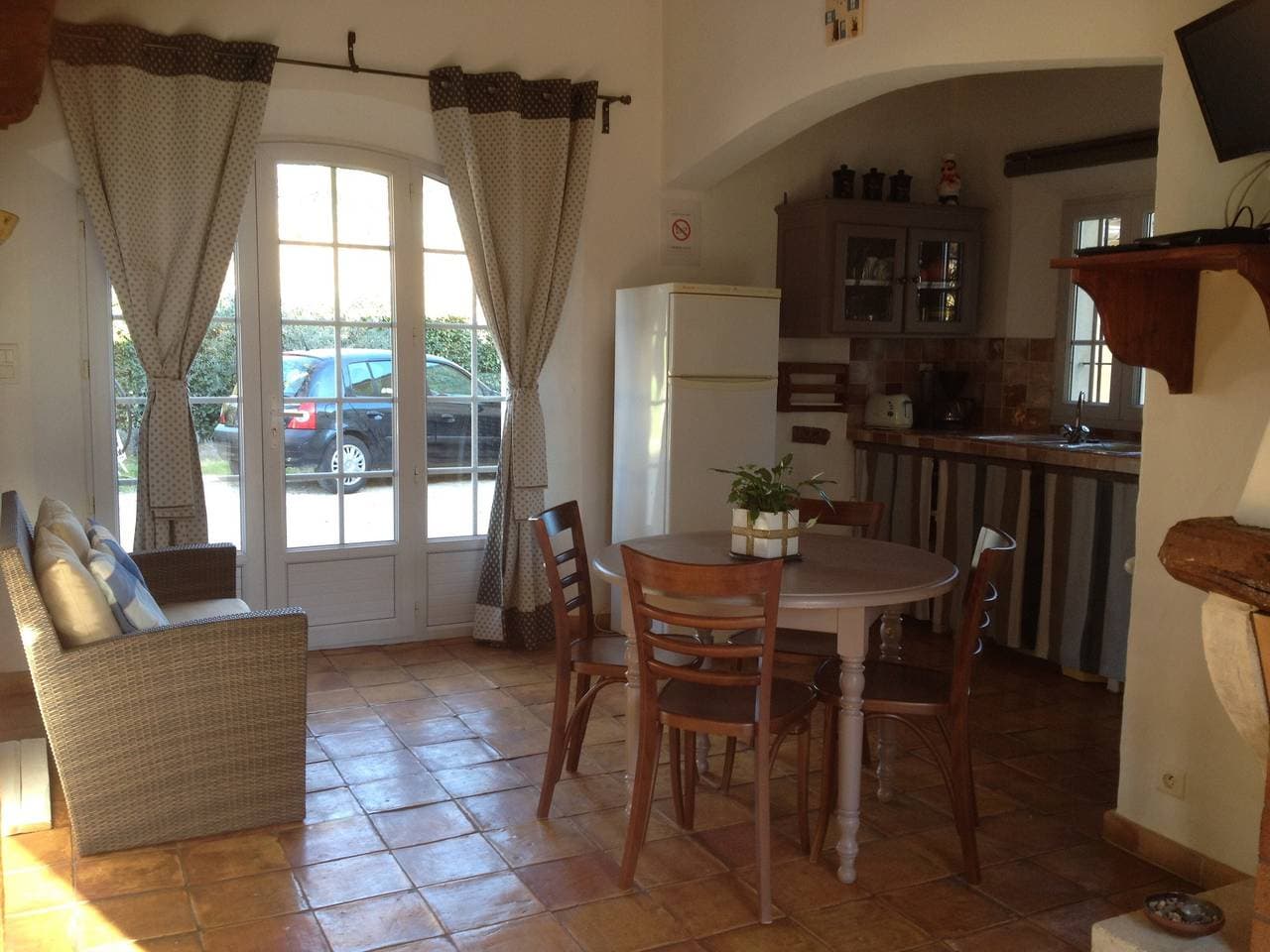Foto 4 von 15: Villa '3 Pers. Parc Du Luberon' mit privater Terrasse, WLAN und Klimaanlage