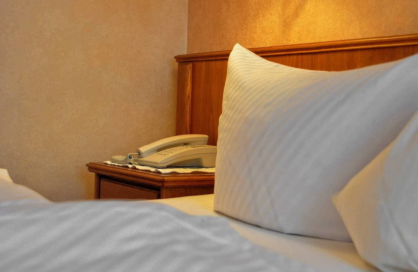 Foto 10 von 25: Landgasthof Adler zu Hochstetten - Standard Doppelzimmer mit Dusche/Wc