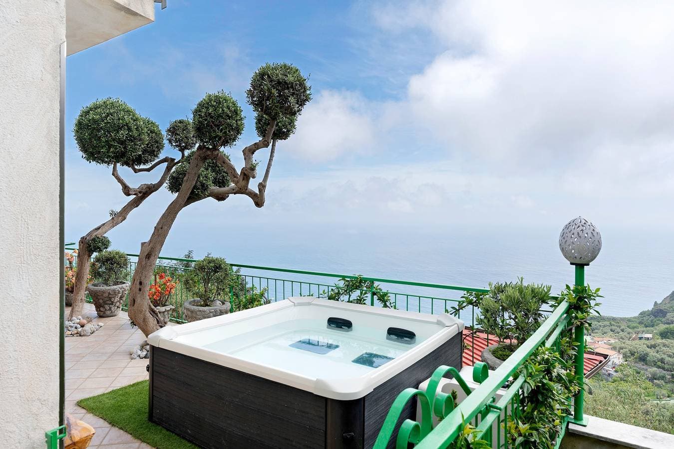 Foto 3 von 30: Ferienwohnung 'Ulivello House' mit Meerblick, WLAN und Klimaanlage