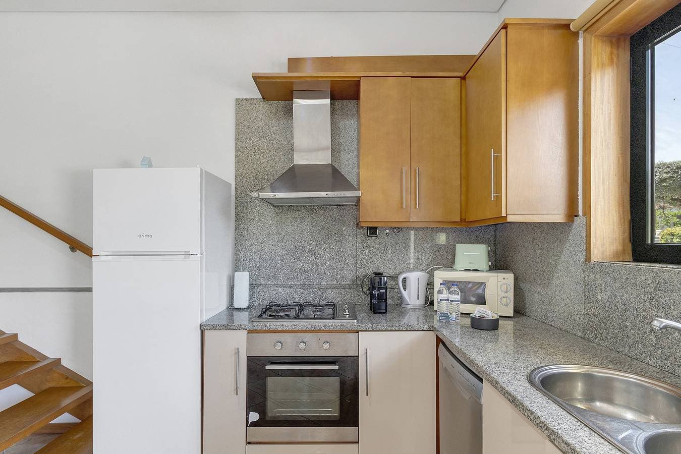 Foto 8 von 29: Apartment 'Casa Das Pedras' mit Seeblick, WLAN und Klimaanlage