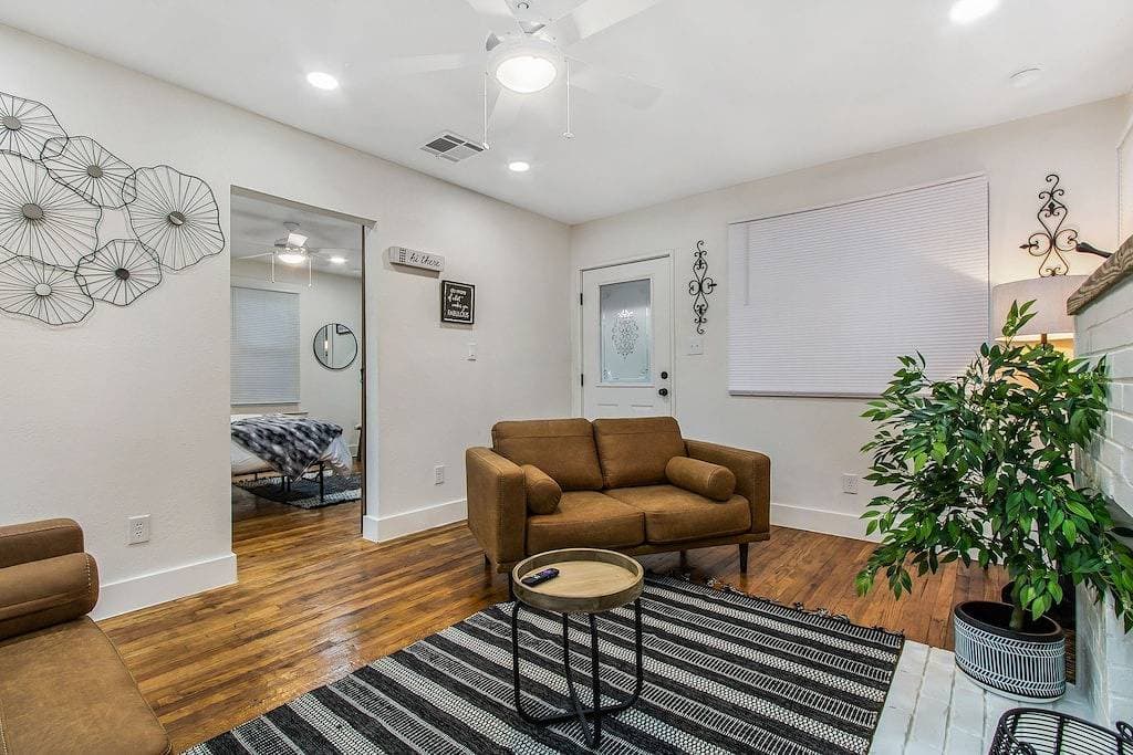 Foto 4 von 15: Neu renoviertes Bungalow nahe Innenstadt El Paso