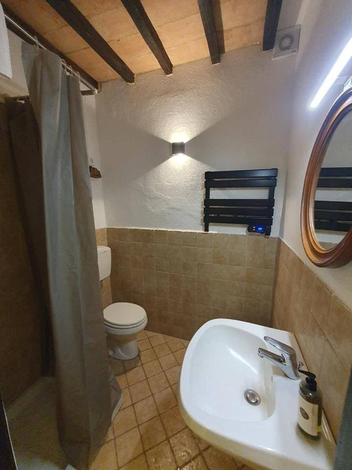 Foto 11 von 11: Double Room with Private Bathroom
