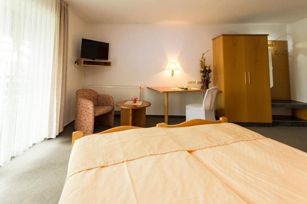 Foto 4 von 12: Double or Twin Room with Balcony