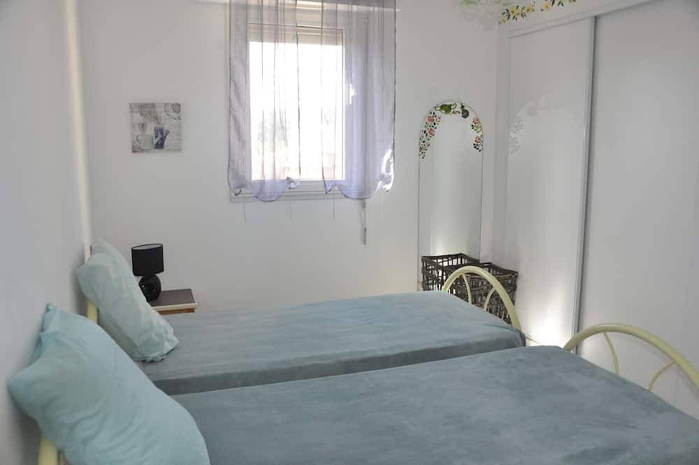 Foto 2 von 11: Waterfront, 58 m² klimatisierte Wohnung mit Doppelbalkon