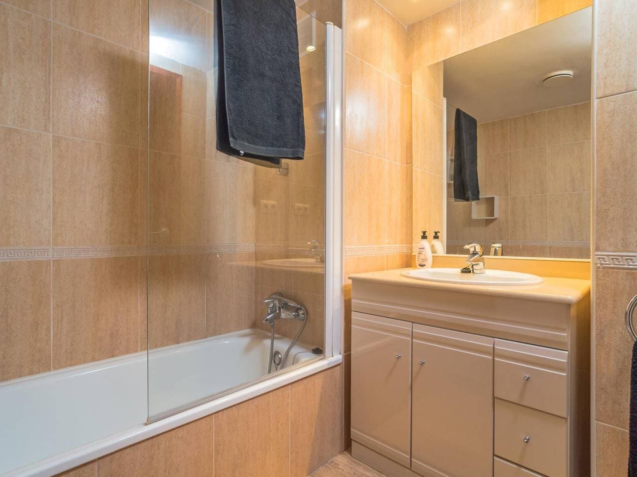 Foto 10 von 29: Ferienwohnung für 6 Personen mit Pool