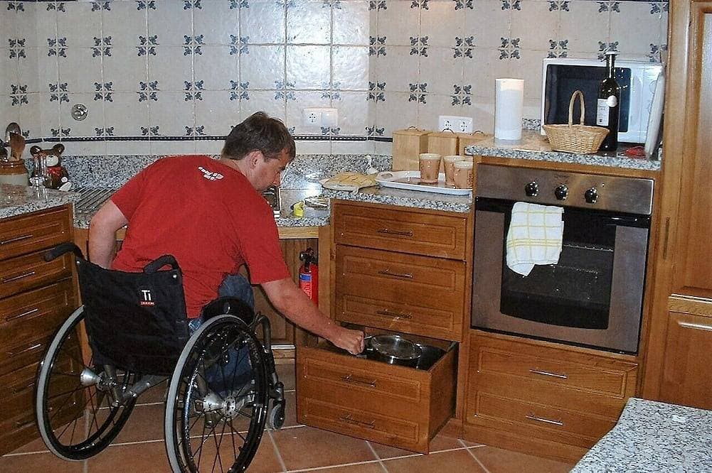 Foto 9 von 16: Spacious luxury country house. Shared pool. Fully wheelchair accessible