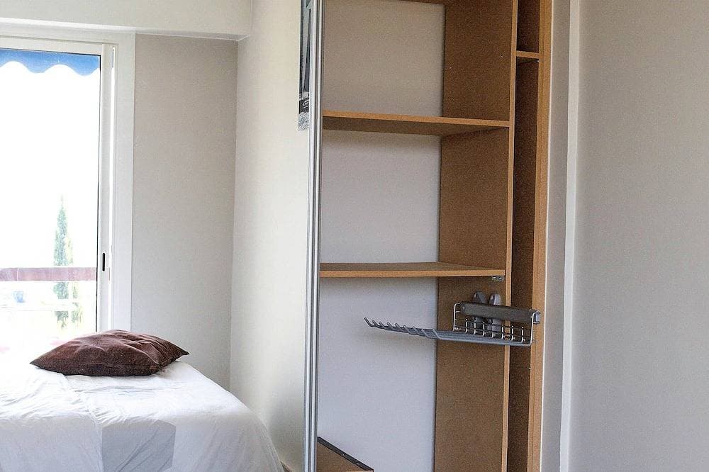 Foto 10 von 30: Entdecken Sie eine idyllische Wohnung, einen unglaublichen Meerblick in Strandnähe. Parkplatz