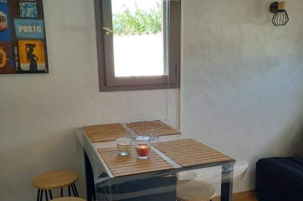 Foto 9 von 22: Comfortable air-conditioned studio in a quiet villa 15 km from Cannes