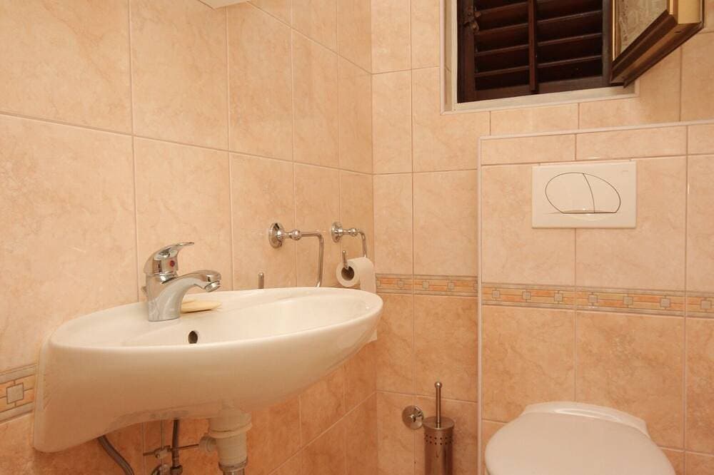 Foto 4 von 15: 1-Zimmer-Ferienwohnung mit Terrasse Dajla, Novigrad
