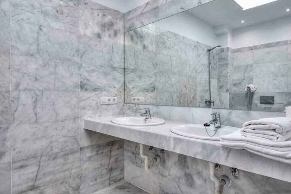 Foto 10 von 30: Villa Mit Privat Beheiztem Pool Am Sehren Süden Von Teneriffa Zu Fuss Zum Dorf