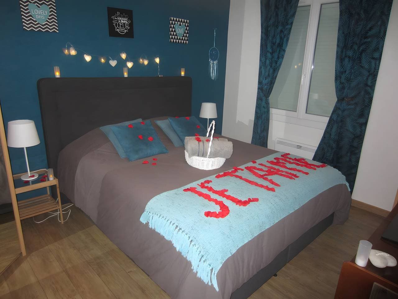 Foto 10 von 30: Gästezimmer „Balnéo Spa Cœur À Cœur“ mit privatem Pool, WLAN und Klimaanlage