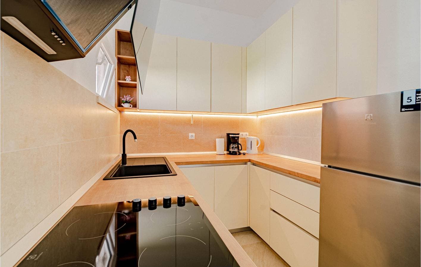 Foto 13 von 24: Gemütliche Ferienwohnung mit WLAN, Klimaanlage und Terrasse, 1,5 km vom Strand entfernt