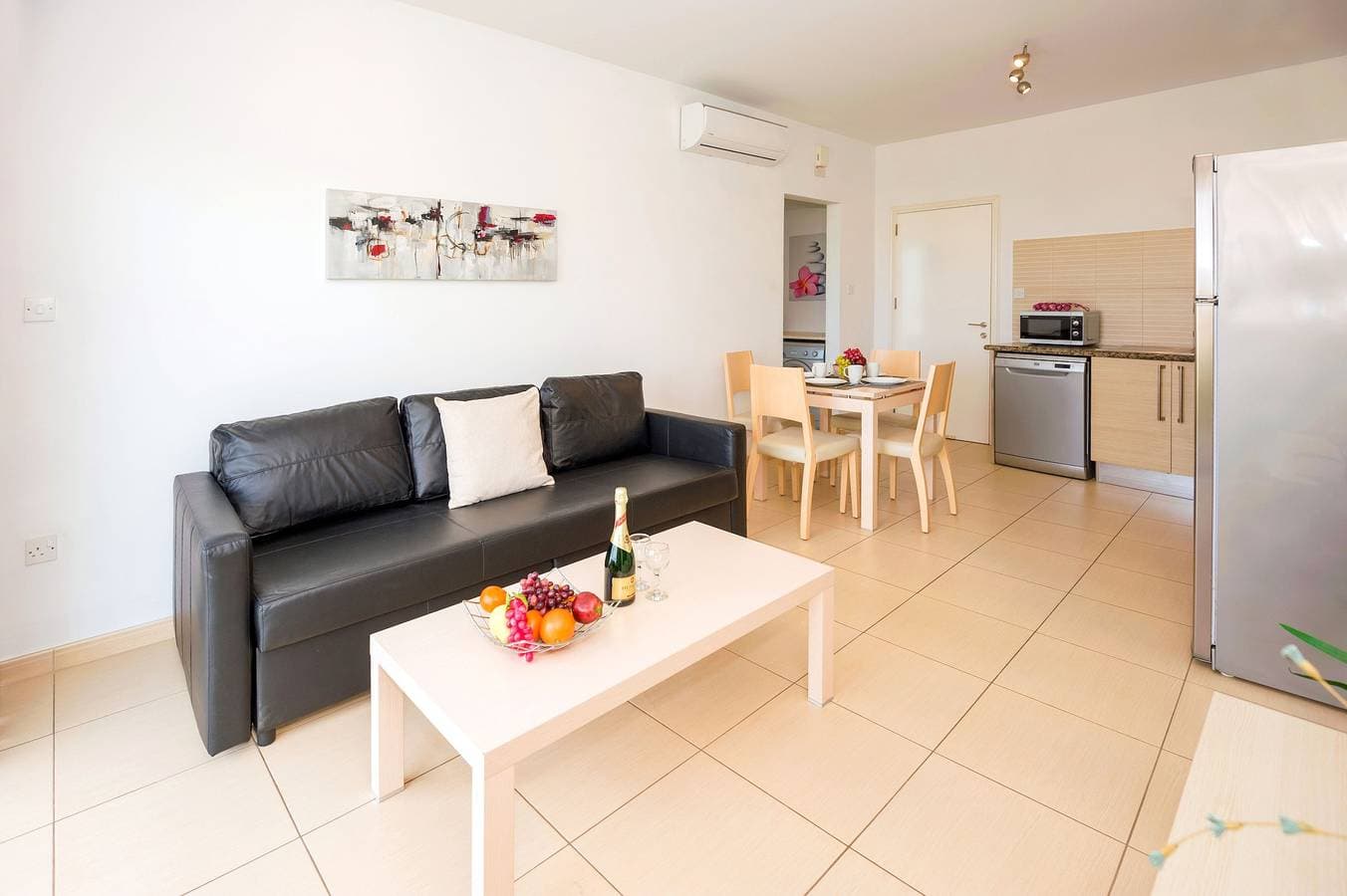 Foto 7 von 44: Ferienwohnung für 4 Personen mit Balkon