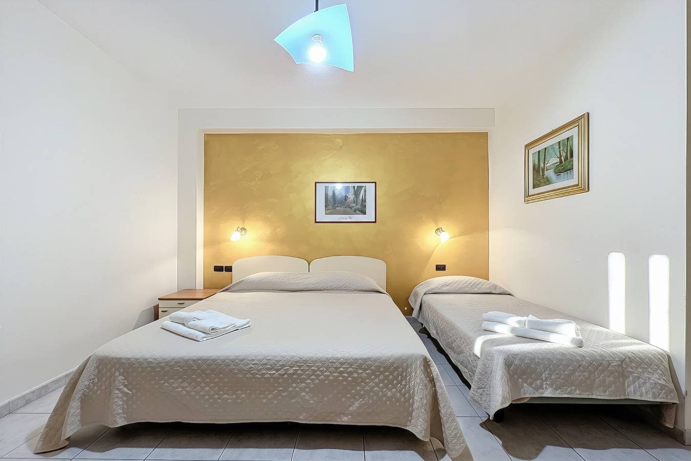 Foto 4 von 36: B&B mit Fenster - 237 - Santangelo - Pool