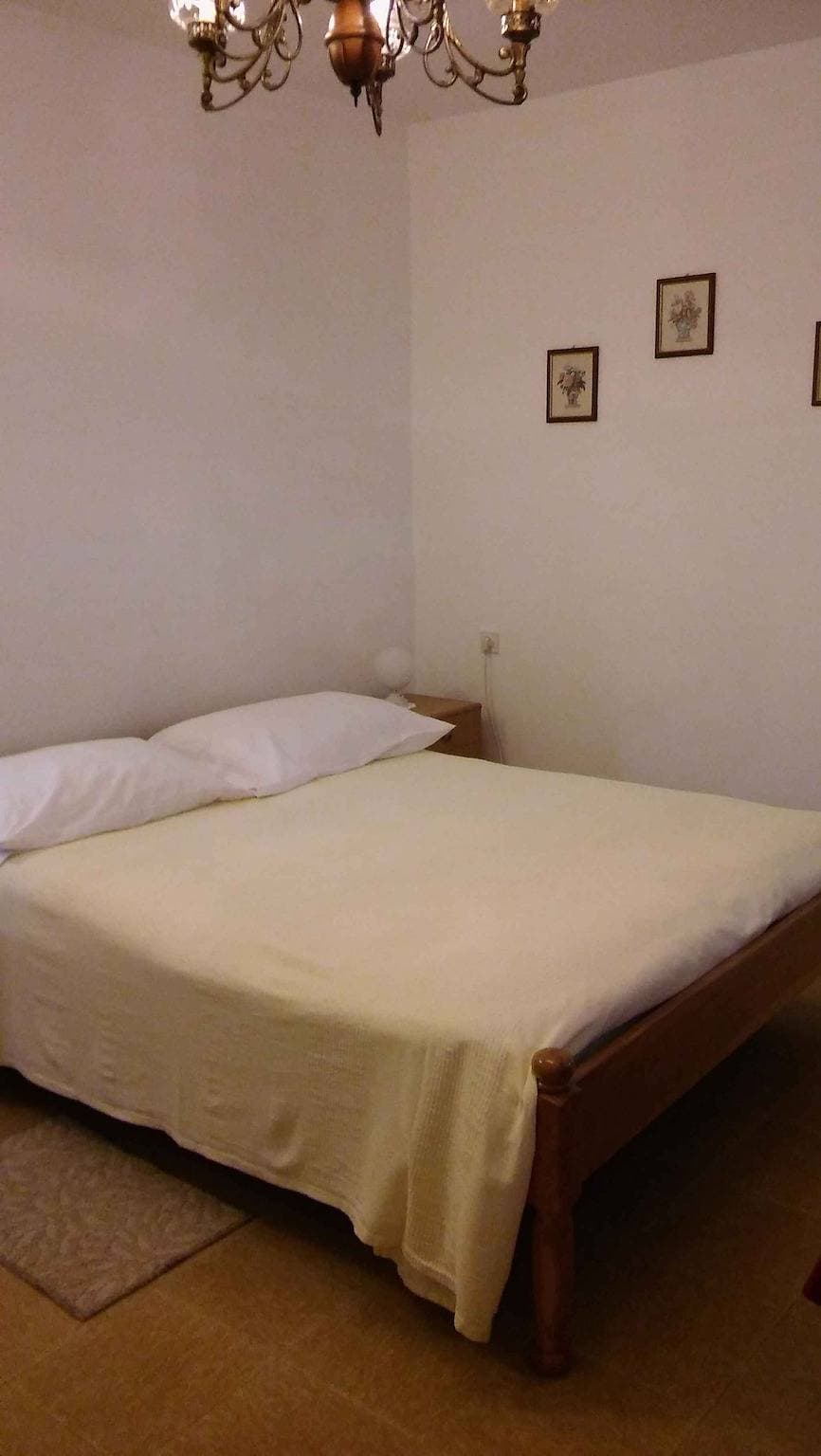Foto 7 von 24: Ferienwohnung mit Terrasse und Klima