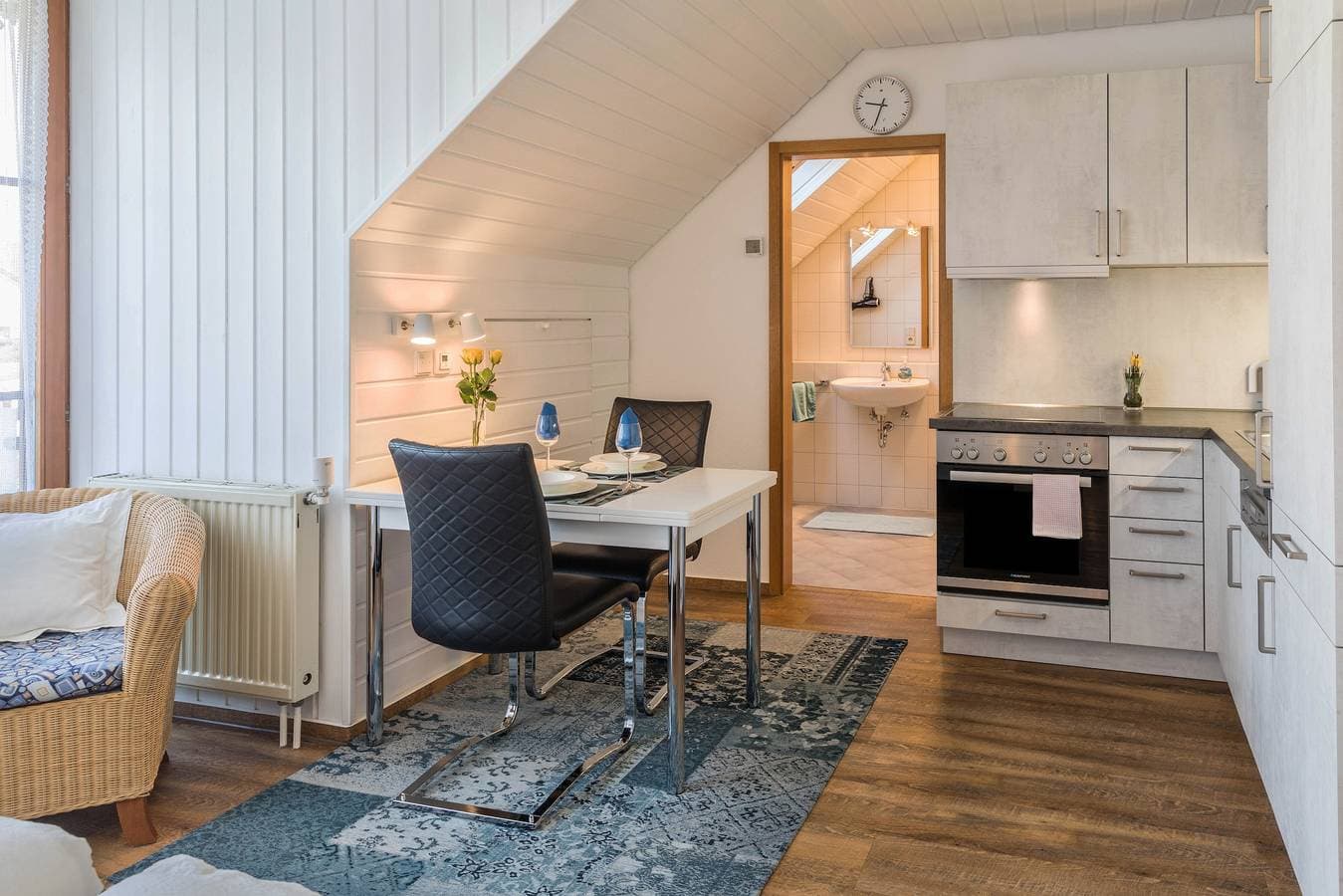 Foto 8 von 15: Einzimmerwohnung "Baur Nr. 2" mit Wlan und Balkon; Parkplatz vorhanden