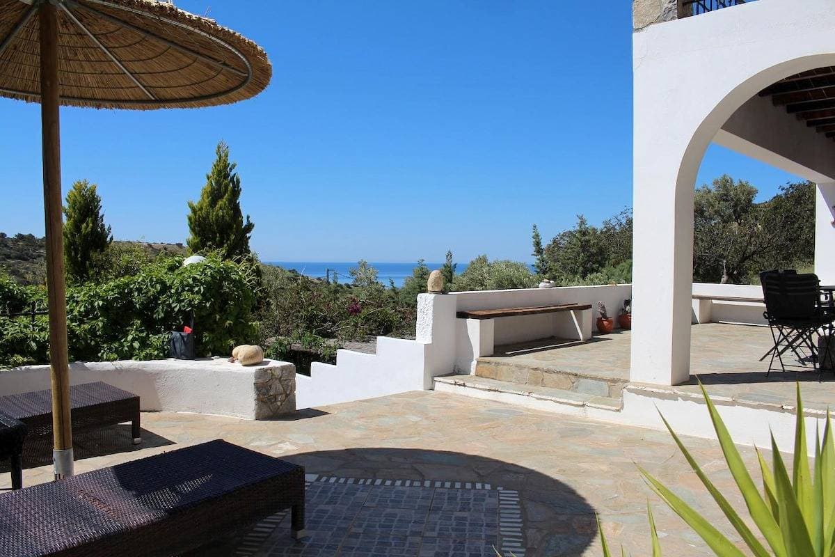 Foto 2 von 53: Komfortables Ferienhaus, großzügige Außenbereiche, Wifi | Triopetra, Kreta