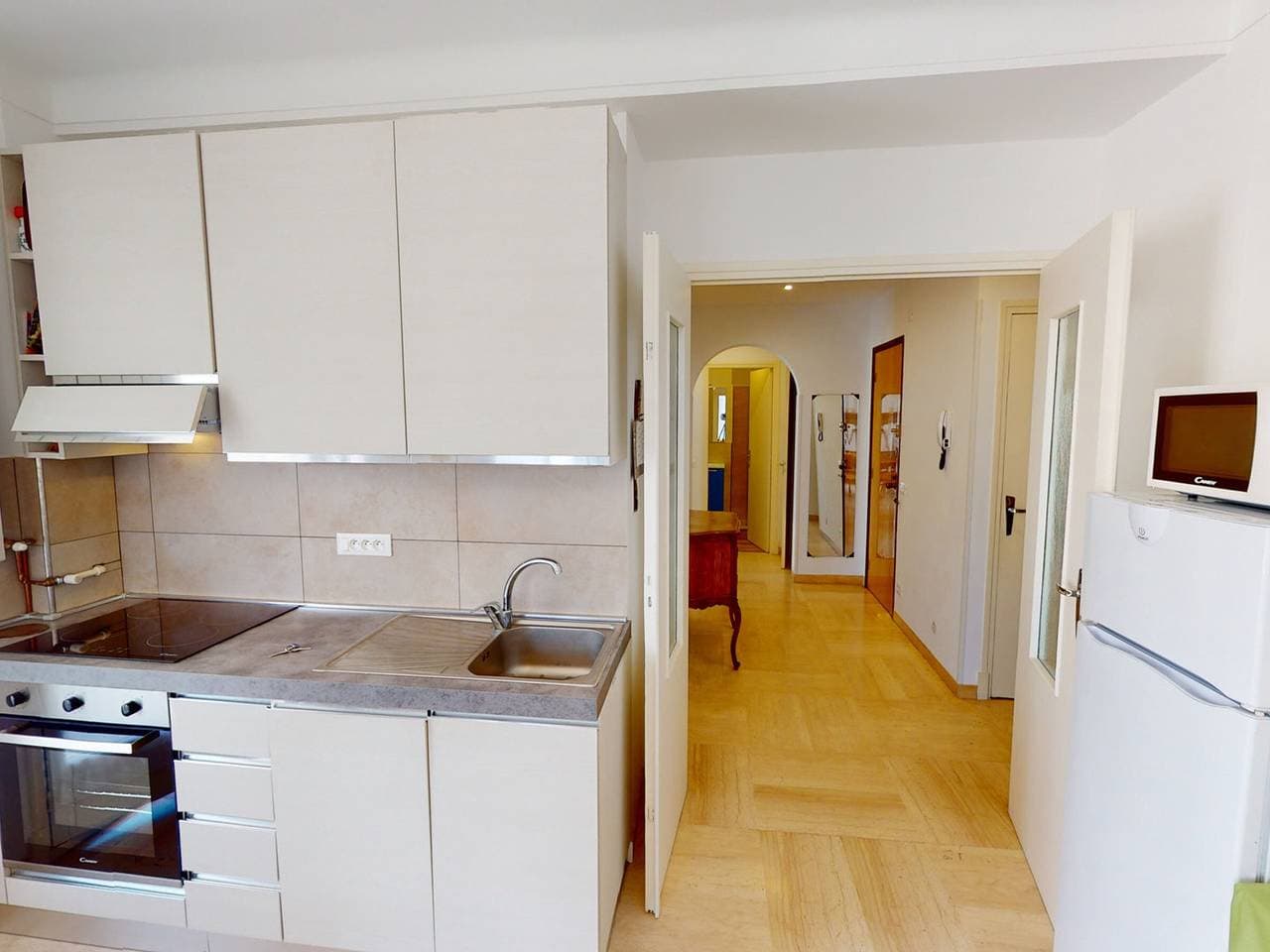 Foto 5 von 18: Schöne und gemütliche 3-Zimmer-Wohnung mit Balkon und Meerblick