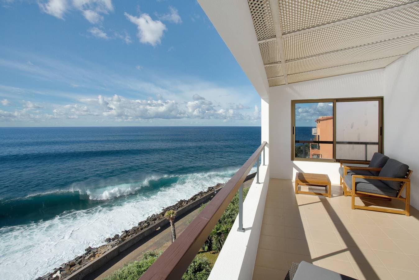 Foto 7 von 35: Ferienhaus 'The Yellow House' mit Meerblick, Balkon und Wi-Fi