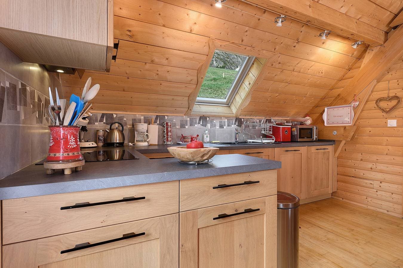 Foto 11 von 23: Gemütliches Chalet mit traumhaftem Bergblick – ideal für Familien oder Freunde