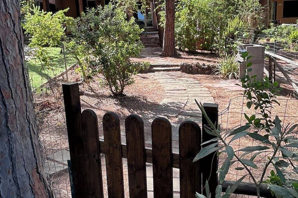 Foto 11 von 30: Charmantes, neu renoviertes Ferienhaus am Meer mit Garten