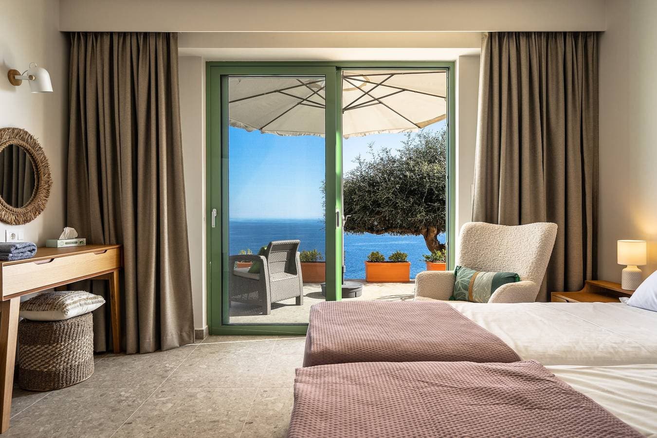 Foto 5 von 27: Ferienwohnung "Joy Breeze" mit Meerblick, Balkonen & WLAN