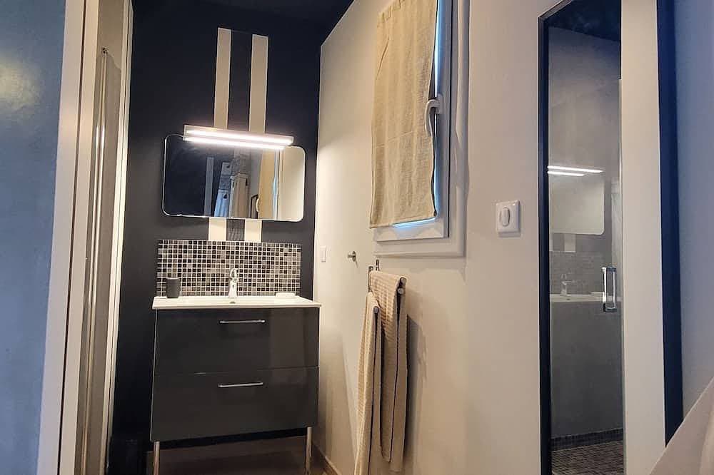 Foto 6 von 30: Casa Sicreta, Standard Villa 8 Personen mit beheiztem Pool & AC, Lozari Korsika