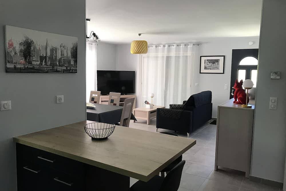 Foto 7 von 22: Neues Haus jeden Komfort mit beheiztem Pool