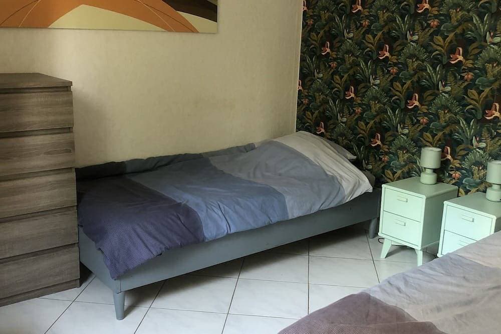 3-Bett-Wohnung + Parkplatz in der Nähe von Kindarena 1