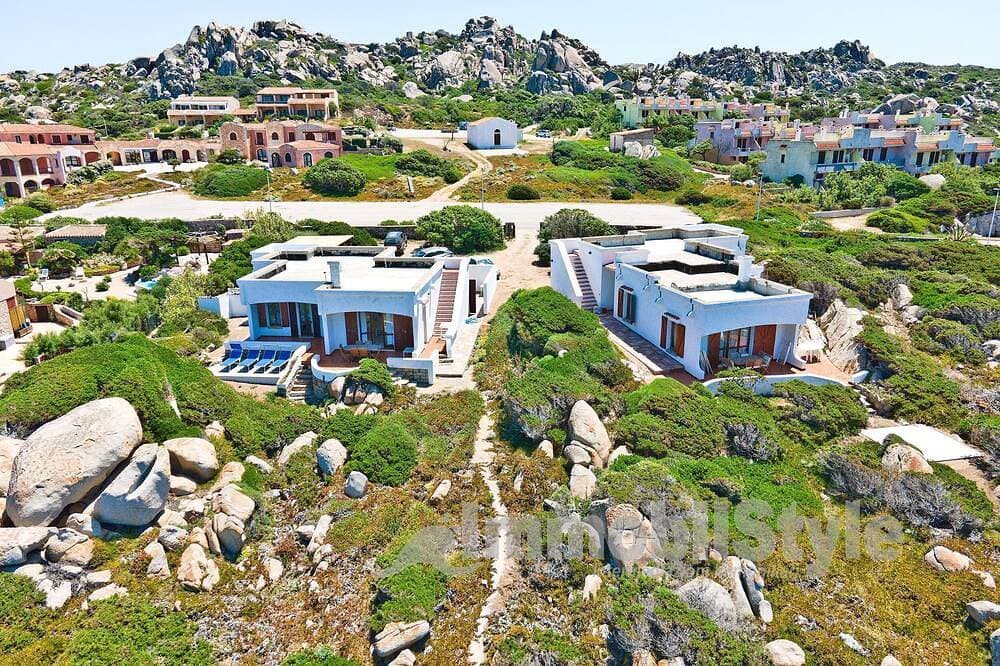 Foto 12 von 30: Fantastic front row villa with breathtaking sea view
