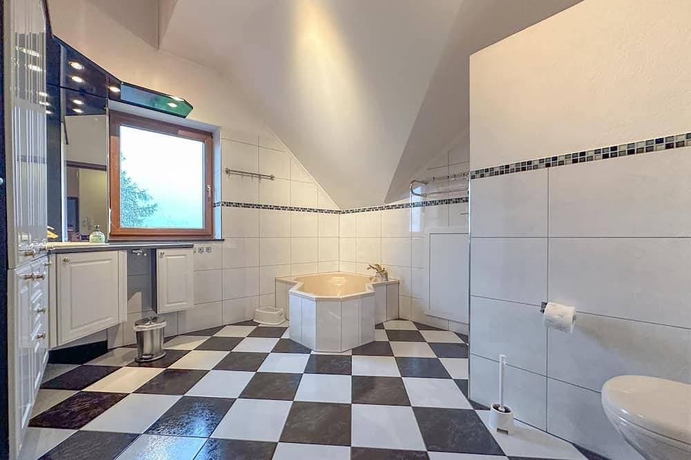 Foto 7 von 29: Geräumiges Haus mit Spa-Bad in ruhiger Lage