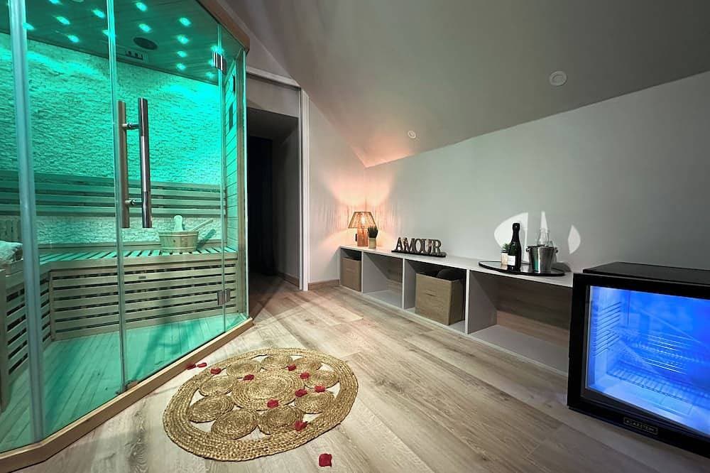 Foto 7 von 11: L'Envol - Jacuzzi - Sauna - View over Cherbourg