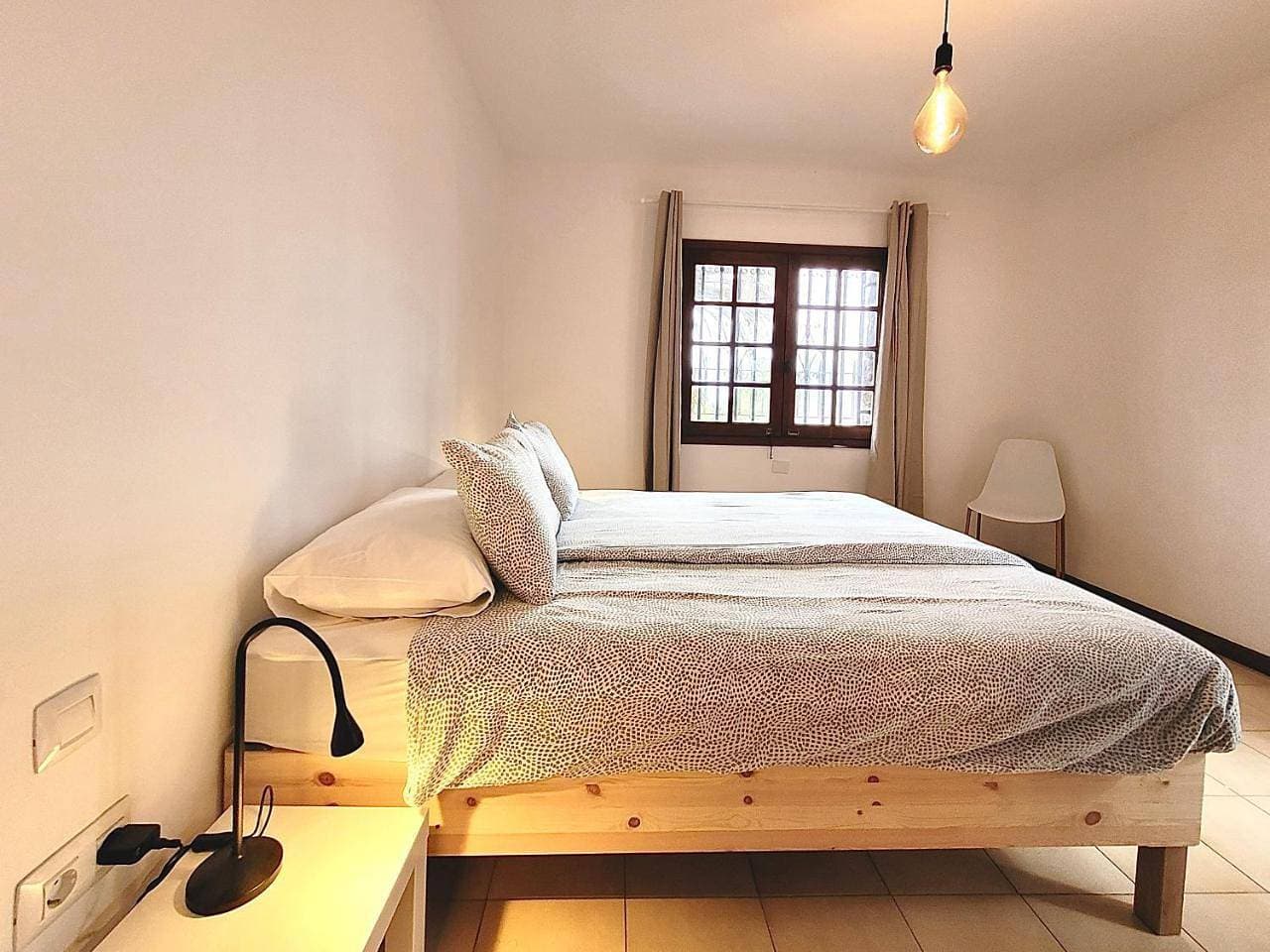 Foto 10 von 43: Two-Bedroom Apartment with Terrace