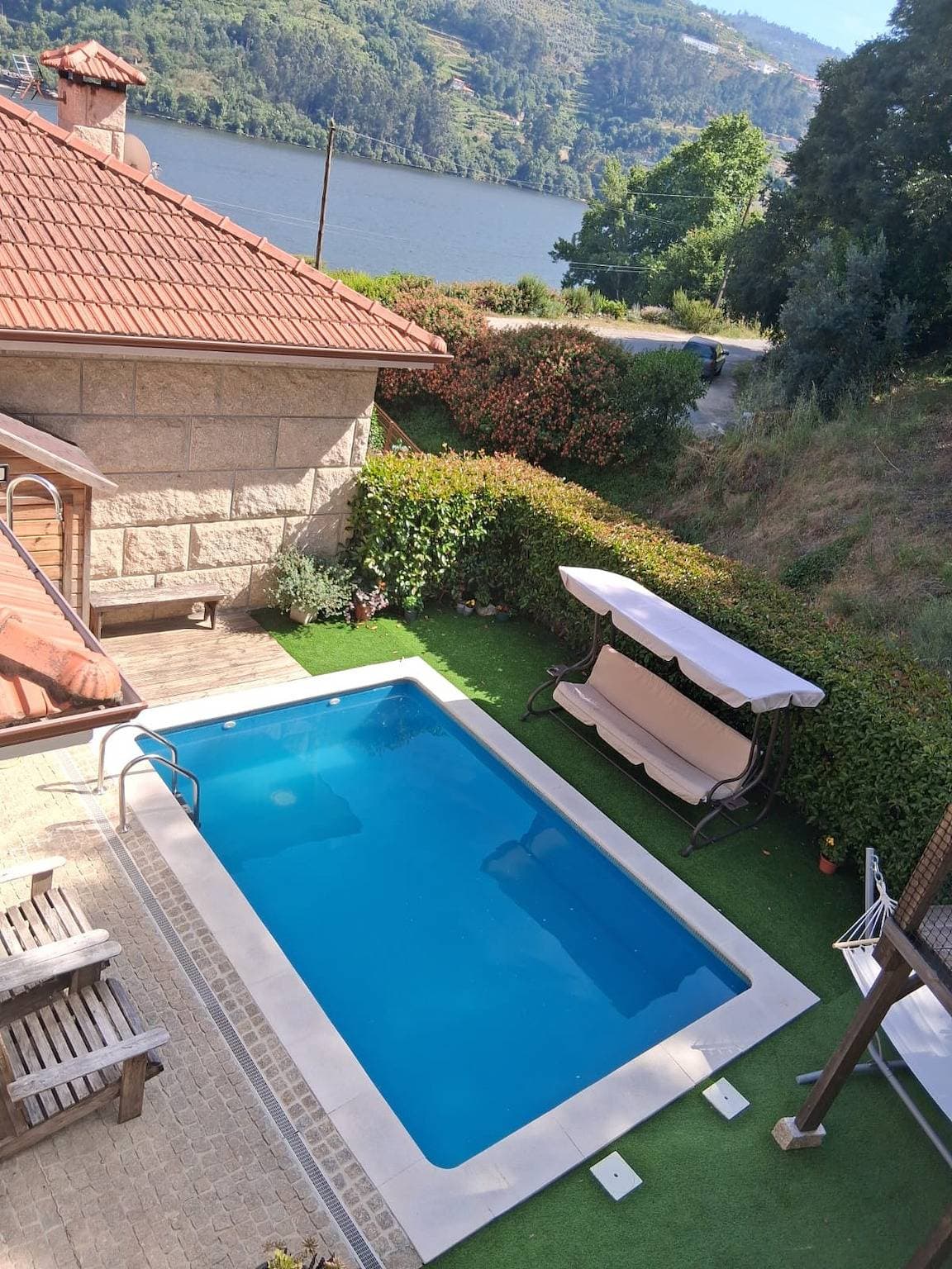 Foto 3 von 25: Private Pool Douro River View Villa