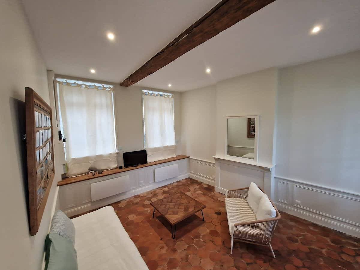 Foto 12 von 21: Appartement T2 calme et lumineux à Arras en rez-de-chaussée
