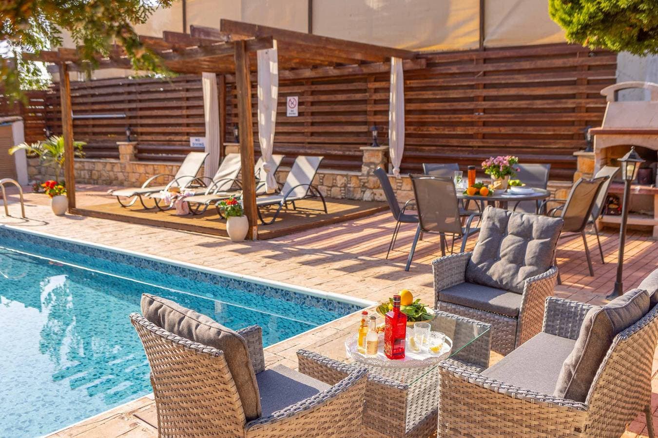 Foto 6 von 38: Villa für 6 Personen mit Terrasse